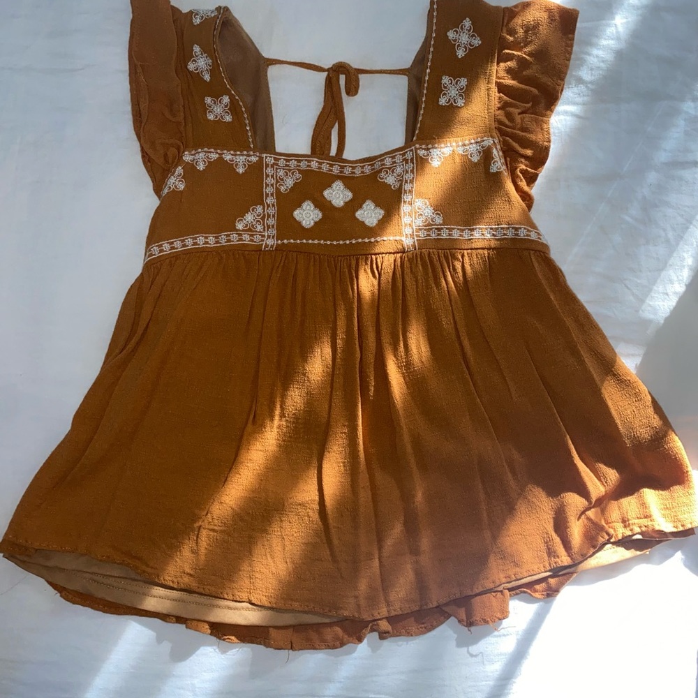 Flowy tie back top